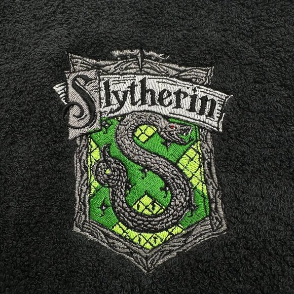 Harry Potter Towels Embroidered Slytherin Hand Towel Set Hogwarts Wizard Witch - Picture 3 of 4